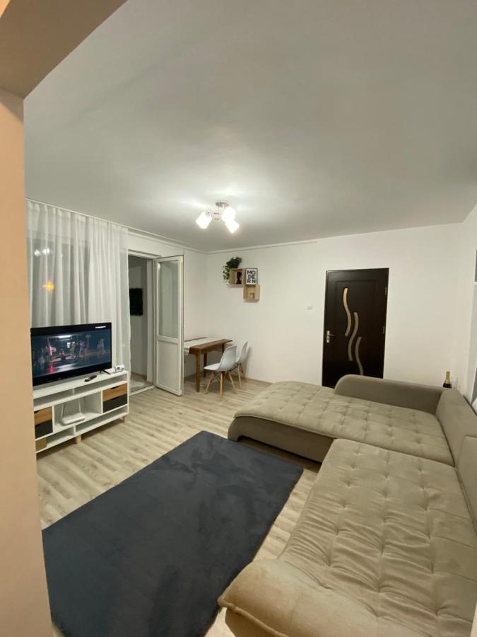 Cazare Petrosani Apartment Exterior photo